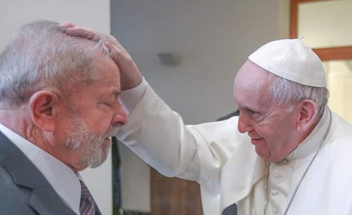 Lula e Papa Francisco se encontram no Vaticano