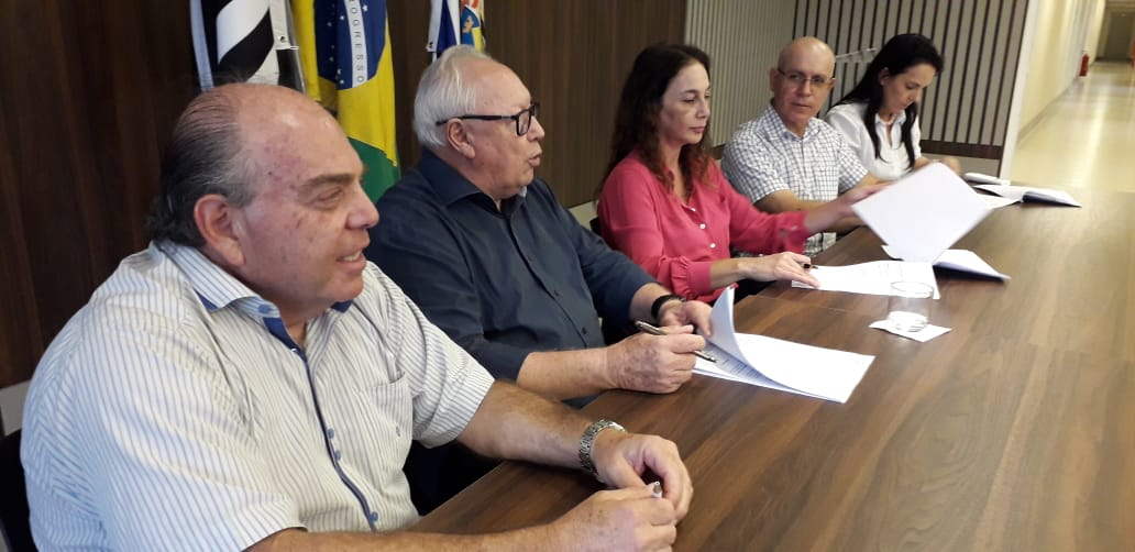 Trabalhadores do comércio de Taubaté e região recebem 4,5% de aumento salarial