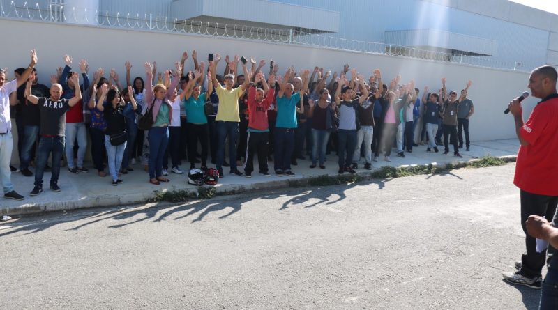 Sindmetau e trabalhadores apresentam situação da Daruma na Câmara Municipal