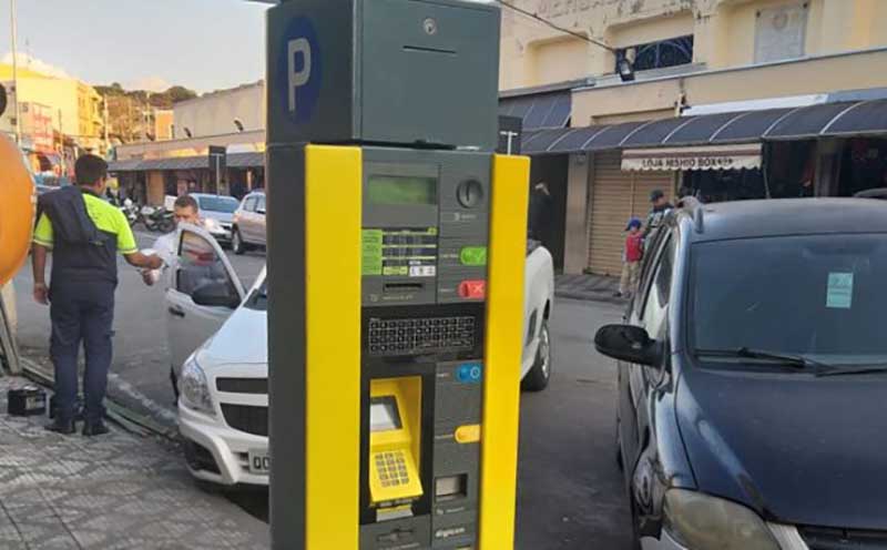 Estacionamento rotativo é suspenso em Taubaté