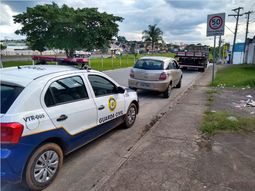 Guarda Civil Municipal recupera veículo furtado em uma hora
