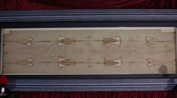 Santo Sudário será exposto em tempo real para que os fiéis rezem através da internet