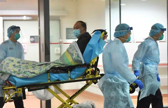 Número de casos de covid-19 no Brasil chega a 6.836 e mortes somam 240