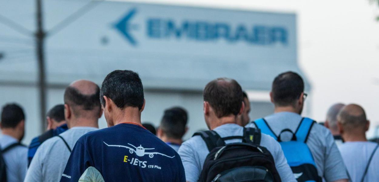 Sindicato pede a governo que reestatize Embraer para garantir empregos