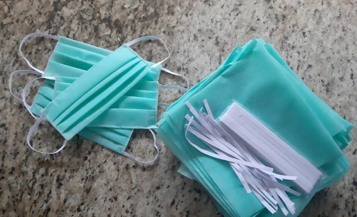 Sindmetau e Projeto Esperança entregam máscaras para a prefeitura de Tremembé