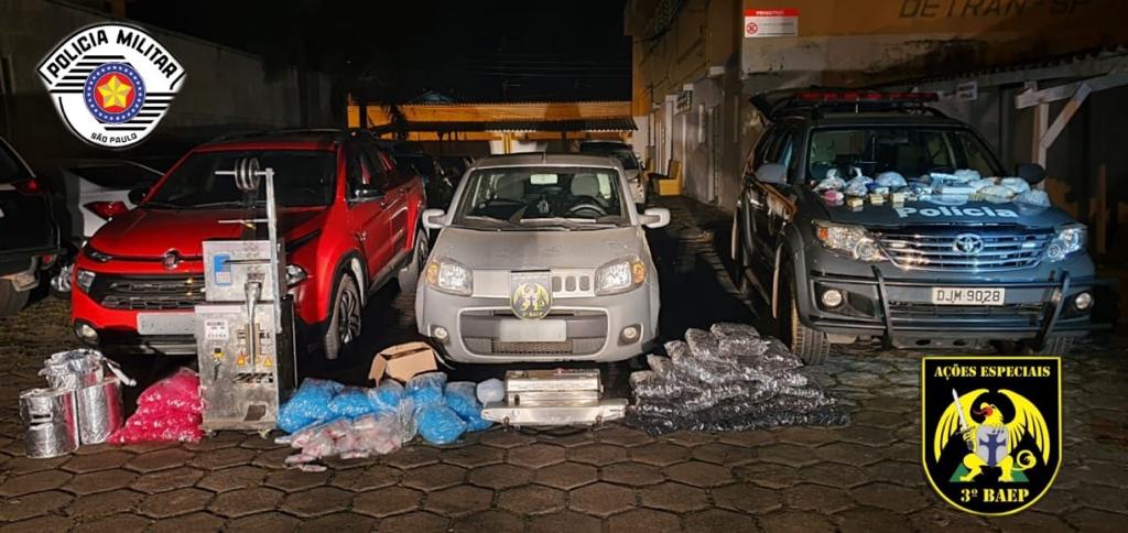 Polícia Militar detém dupla e apreende drogas em Caçapava, no bairro Residencial Esperança