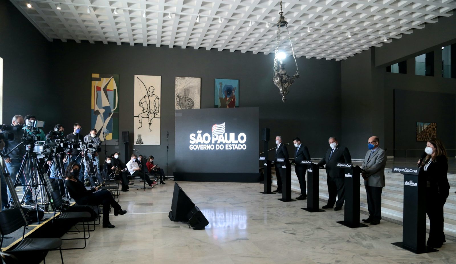 Governo de SP vai apoiar prefeituras do litoral que solicitarem restrição de acesso no feriado prolongado