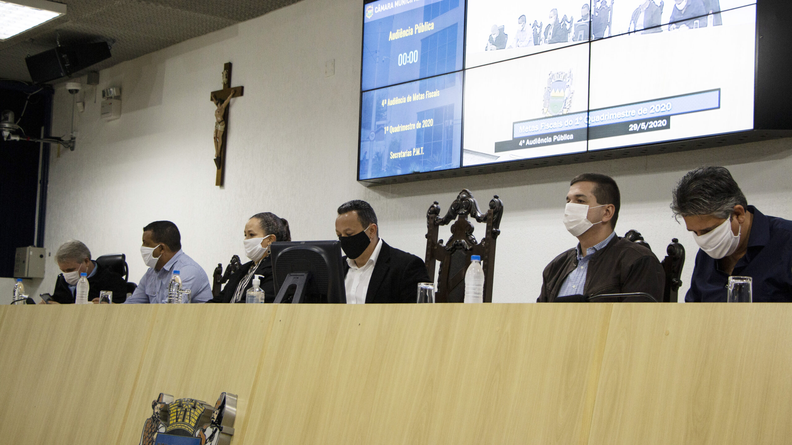 Durante prestação de contas, secretário ressalta apoio a empreendedores diante da crise