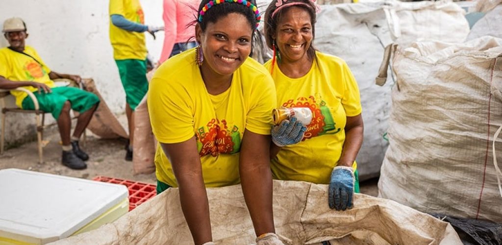 Novelis engaja elos da cadeia produtiva com a Liga da Reciclagem