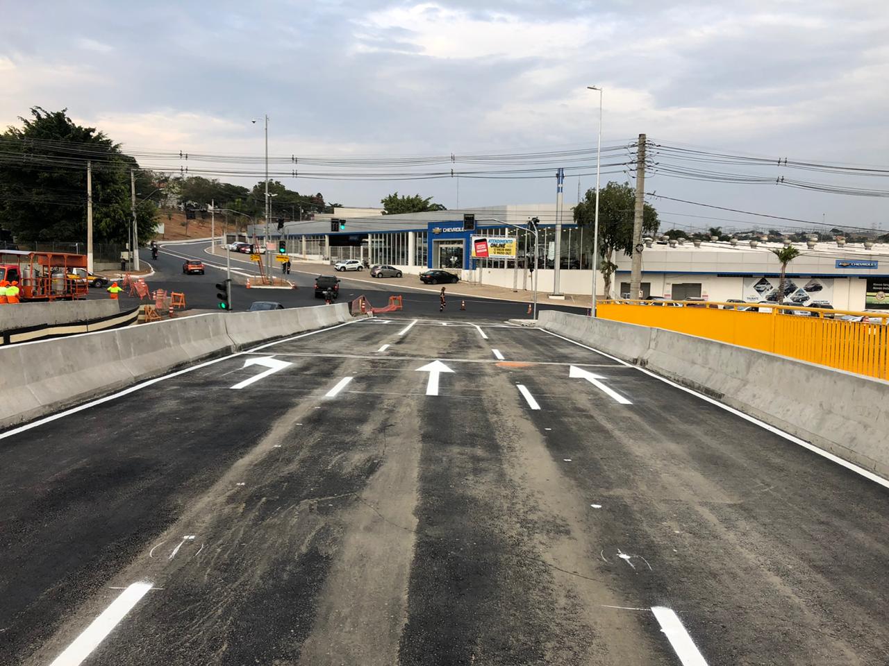 Prefeitura libera tráfego de novo viaduto da Independência