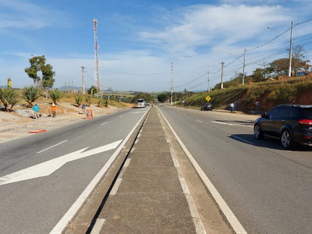 Obras da Prefeitura de Pinda exigem interdição do acesso ao km 99 da Dutra