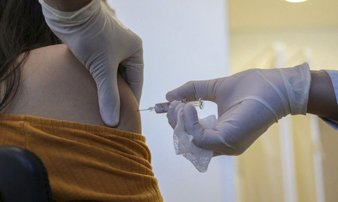 Vacina da gripe será liberada no SUS para toda a população a partir de segunda-feira, 15