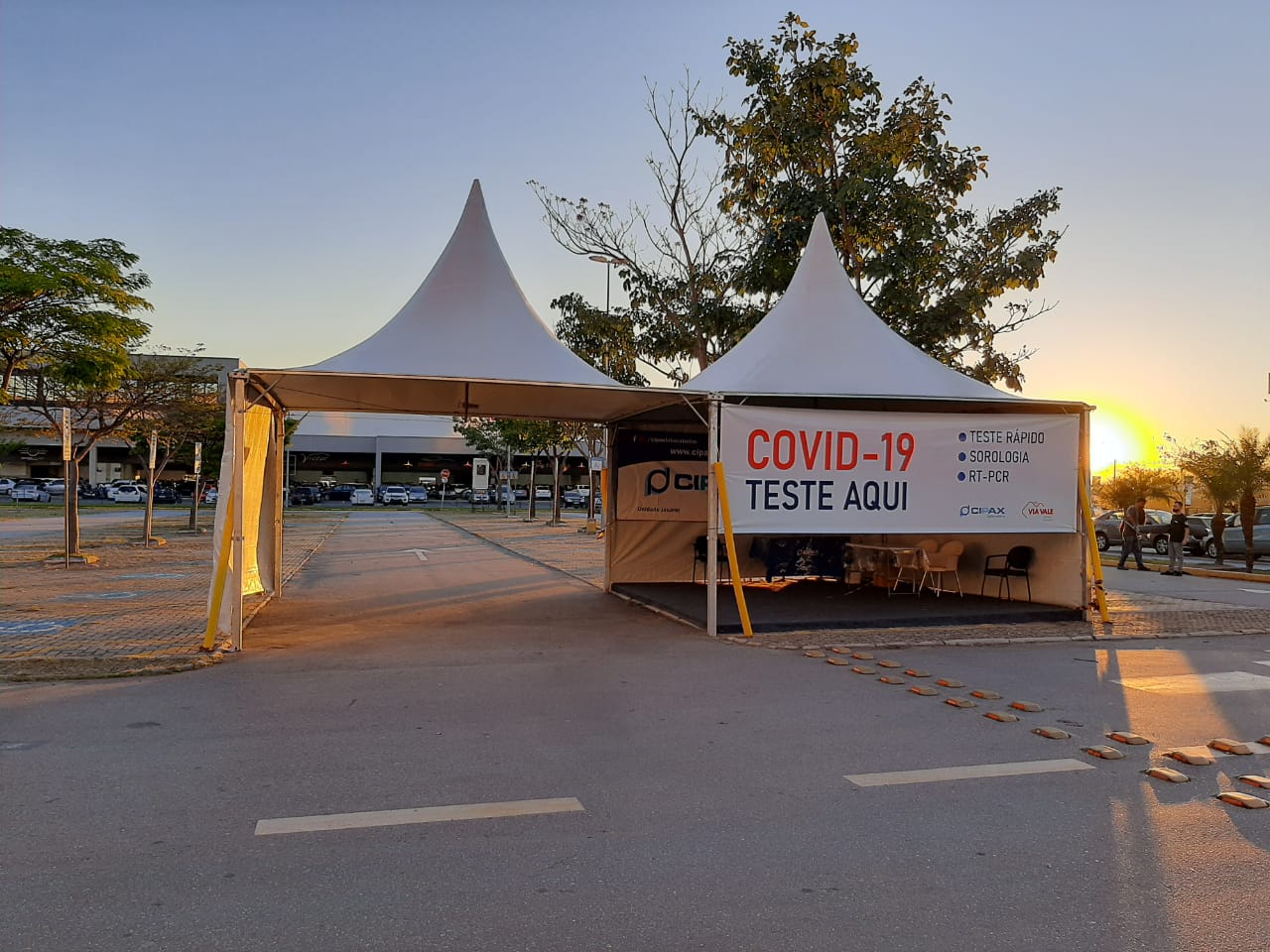 Via Vale realiza drive-thru de testes do Covid-19