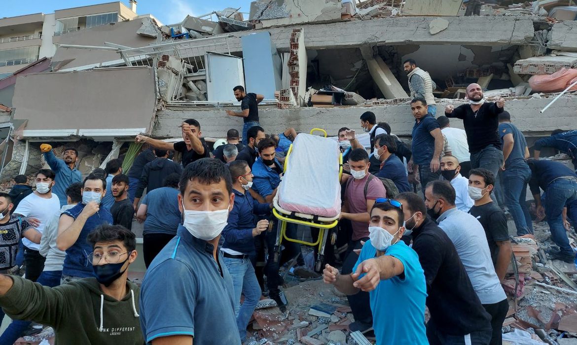 Total de mortos por terremoto na Turquia pode passar de 19