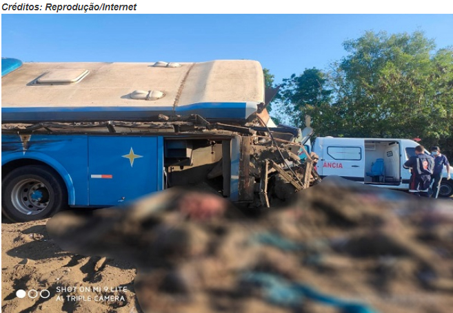 Prefeitura de Itaí decreta luto pelo acidente entre ônibus e caminhão