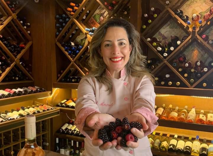 Donna Pinha abre “Temporada de frutas vermelhas” na Mantiqueira