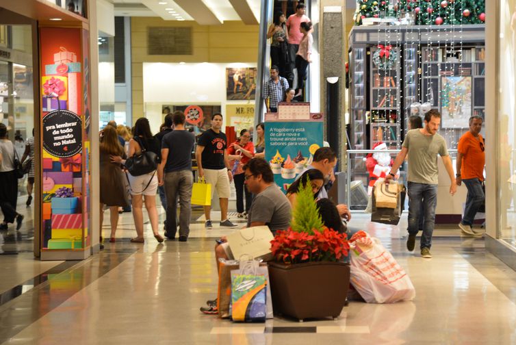 Diário de Taubaté e Região – Brasil terá o Natal mais desigual dos últimos 14 anos, aponta FGV Diário de Taubaté e Região – Brasil terá o Natal mais desigual dos últimos 14 anos, aponta FGV