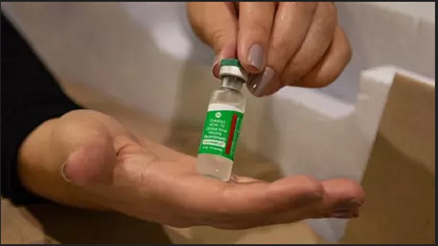 Vacina de Oxford oferece 100% de proteção contra casos graves em 22 dias