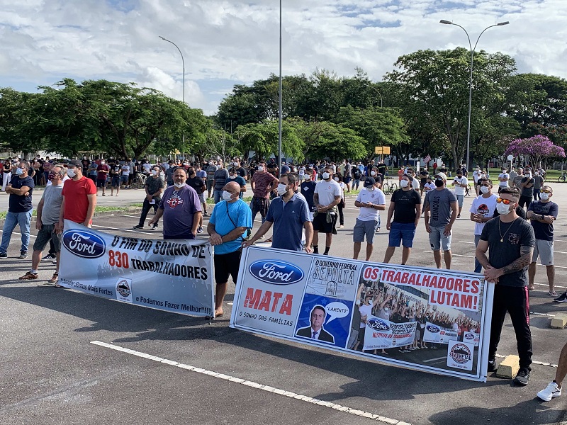 Trabalhadores aprovam carreata em Taubaté em defesa dos empregos na Ford