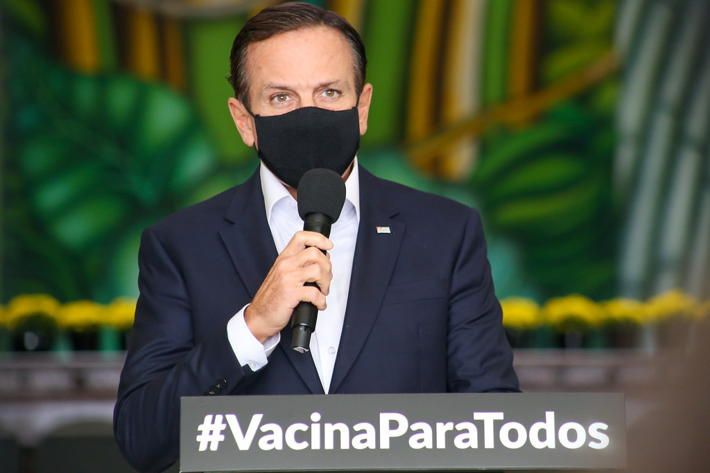 Ministério da Saúde omite falha para responsabilizar Butantan por atraso na vacinação