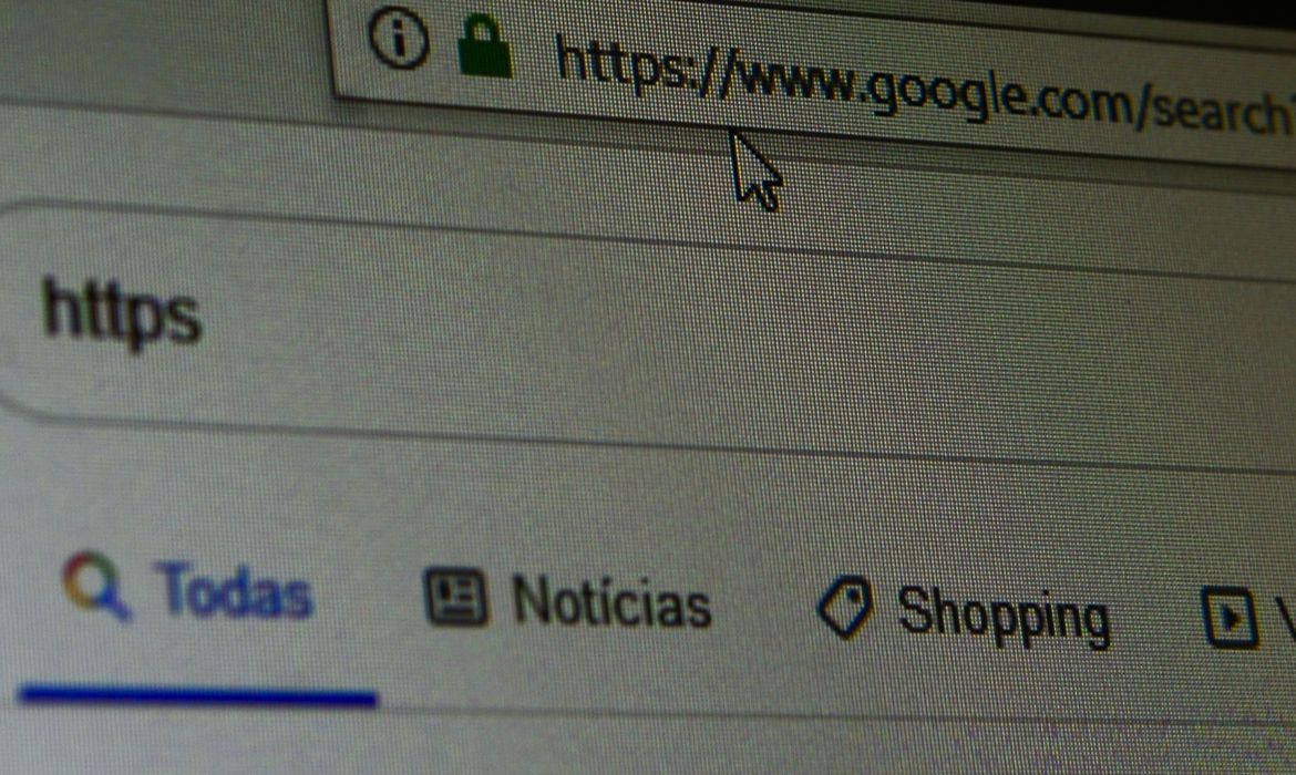 Ensino Público: Lei que dá acesso gratuito de estudantes à internet vai à sanção