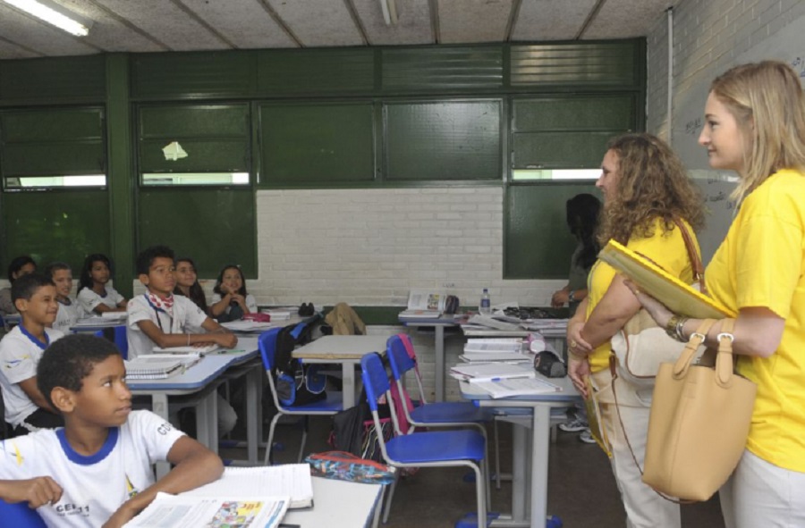 SP: Justiça decide que professores não podem ser convocados para aulas presenciais
