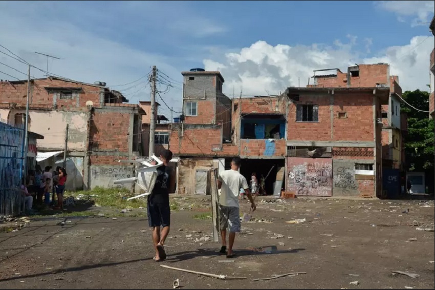 População abaixo da linha da pobreza triplica e atinge 27 milhões de brasileiros