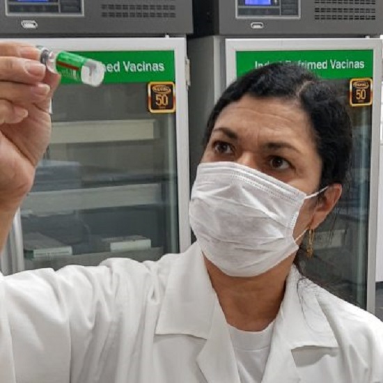 Começa hoje segunda dose da vacina para idosos de 71 anos