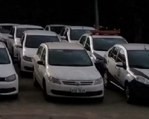 Parados há mais de 2 anos, 61 veículos são reparados e retornam à prefeitura