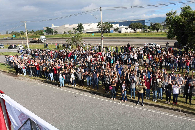 Trabalhadores aprovam suspensão da greve para retomada das negociações na LG