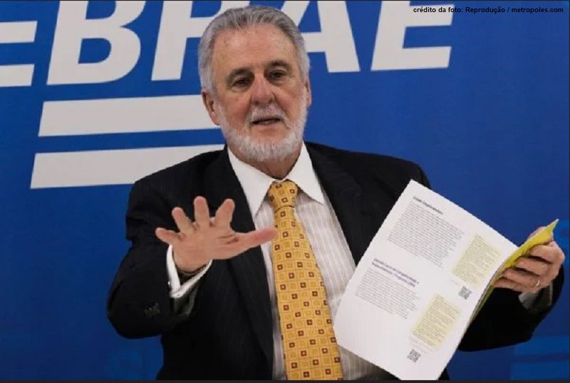 Guedes garantiu auxílio até que todos sejam vacinados, diz Sebrae