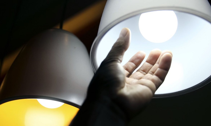 Brasil tem segunda conta de luz mais cara do mundo, diz estudo