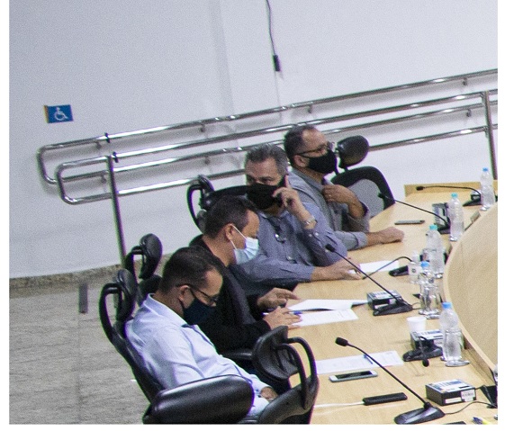 Por maioria de votos, vereadores rejeitam contas de 2018 de Ortiz Júnior