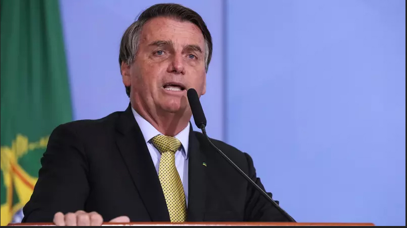 Bolsonaro critica CPI da Pandemia por meio de redes sociais