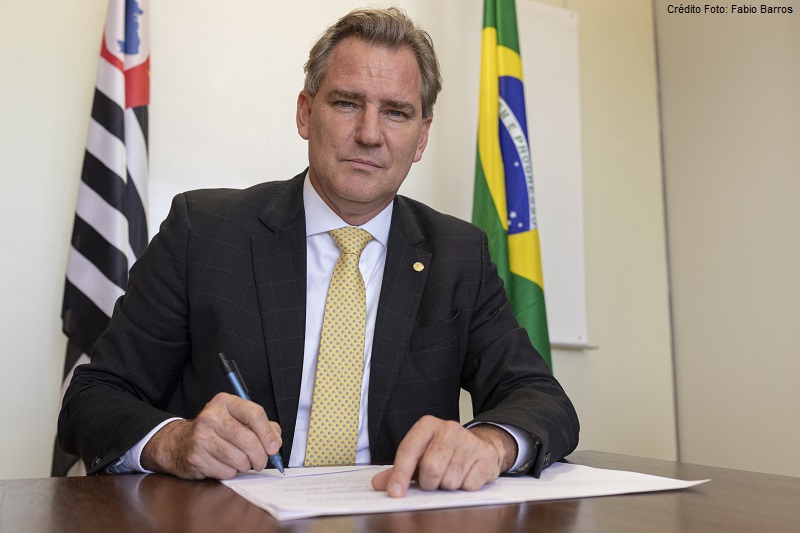 Deputado Alexis Fonteyne (NOVO-SP) destinou emendas para a área de saúde em Taubaté
