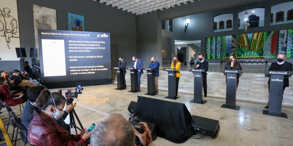 SP cobra Ministério da Saúde após corte de 50% no envio de vacinas da Pfizer