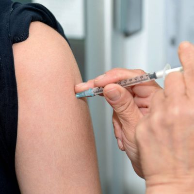 Taubaté segue vacinação contra covid-19 nesta sexta-feira, 5