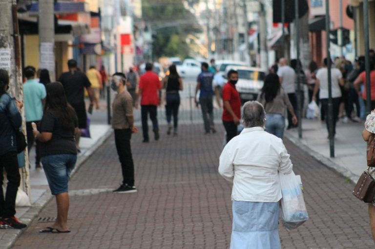 Prefeitura de Taubaté antecipa o 13º do servidor e injeta R$ 11 milhões na economia