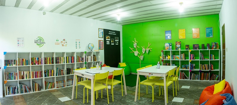 Novelis patrocina iniciativas para incentivar a leitura de crianças, adolescentes e adultos