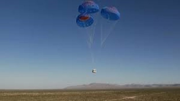 Aos 90 anos, ator William Shatner se torna a pessoa mais velha a ir ao espaço