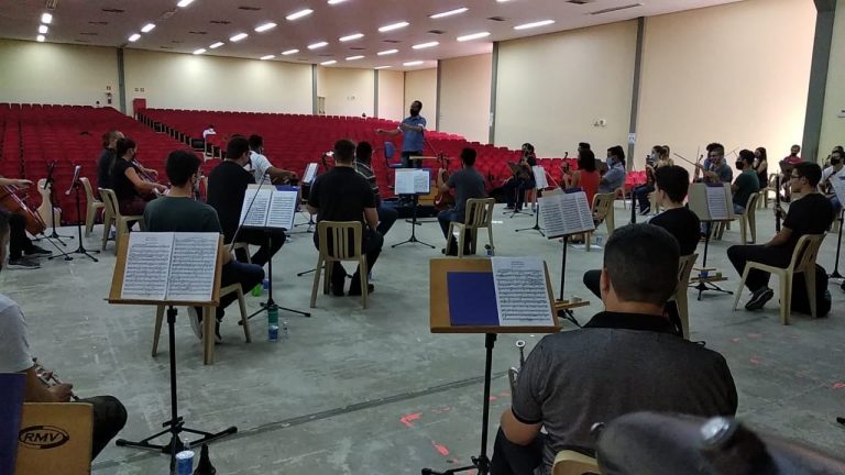 Banda Sinfônica de Taubaté realiza concerto no Sedes