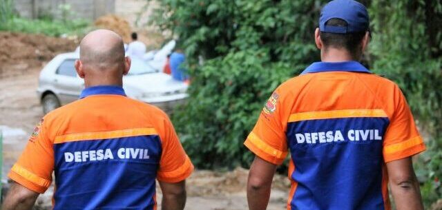 Defesa Civil alerta para previsão de chuvas intensas até domingo no Litoral Norte