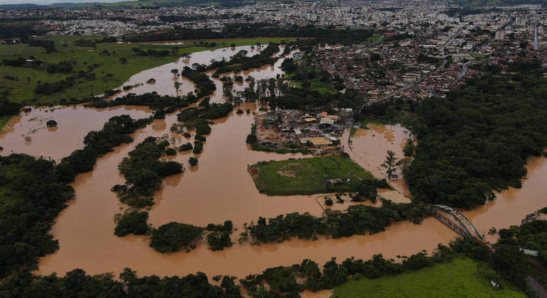 Prejuízos com chuvas no Brasil ultrapassam R$ 55,5 bi em 6 anos