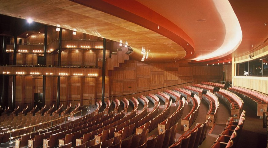 Governo de São Paulo avalia novas restrições para eventos no estado