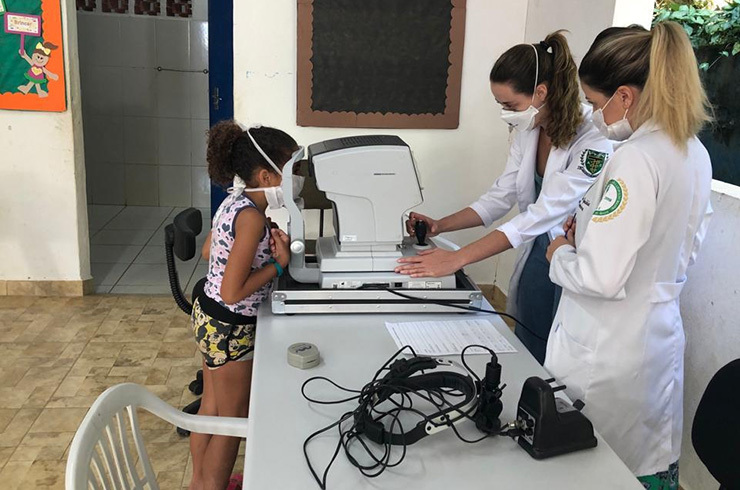 Unitau promove mutirão oftalmológico na zona rural de Taubaté