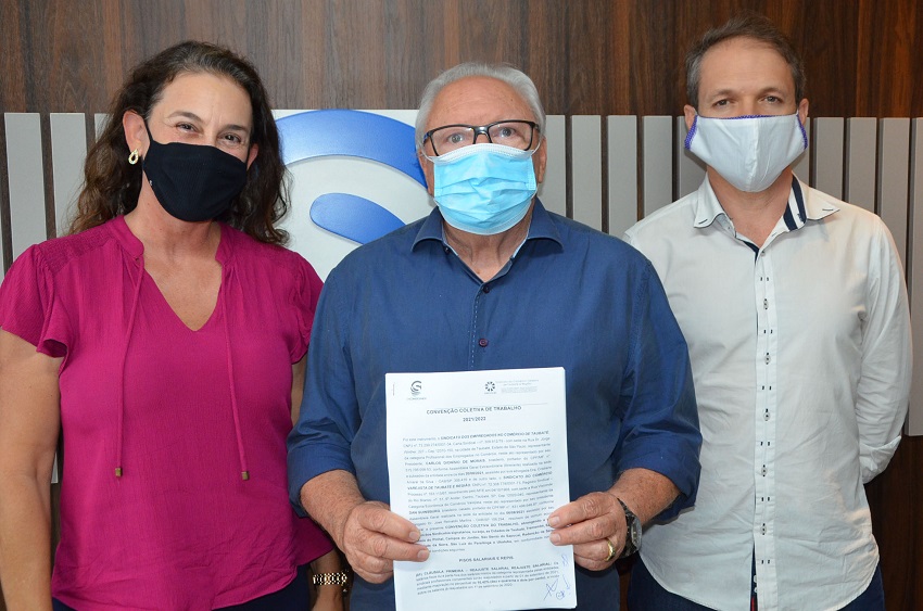 Assinada a Convenção coletiva dos Comerciários de Taubaté