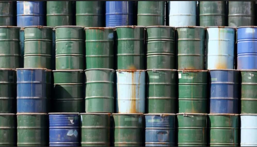 Boicote de EUA e Reino Unido a petróleo russo pode levar barril a US$ 150, diz analista