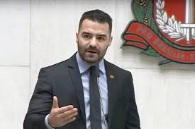 Em carta, Arthur do Val pede para não ser cassado e diz que não tentará reeleição