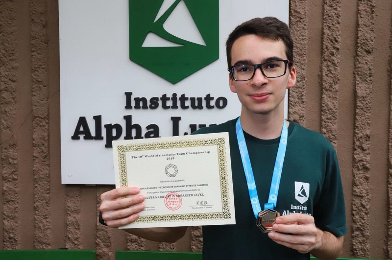 Jovem aprovado em seis universidades internacionais é de São José dos Campos