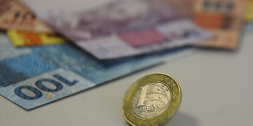 Inflação anual supera 12% e é a maior dos últimos 19 anos